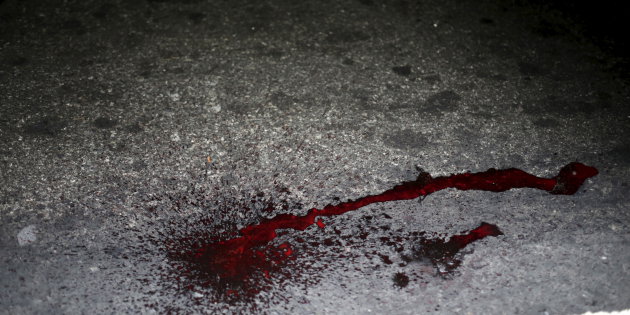 karnatakashocker:teenagerbleedstodeathafteraccidentwhileonlookerstakevideos